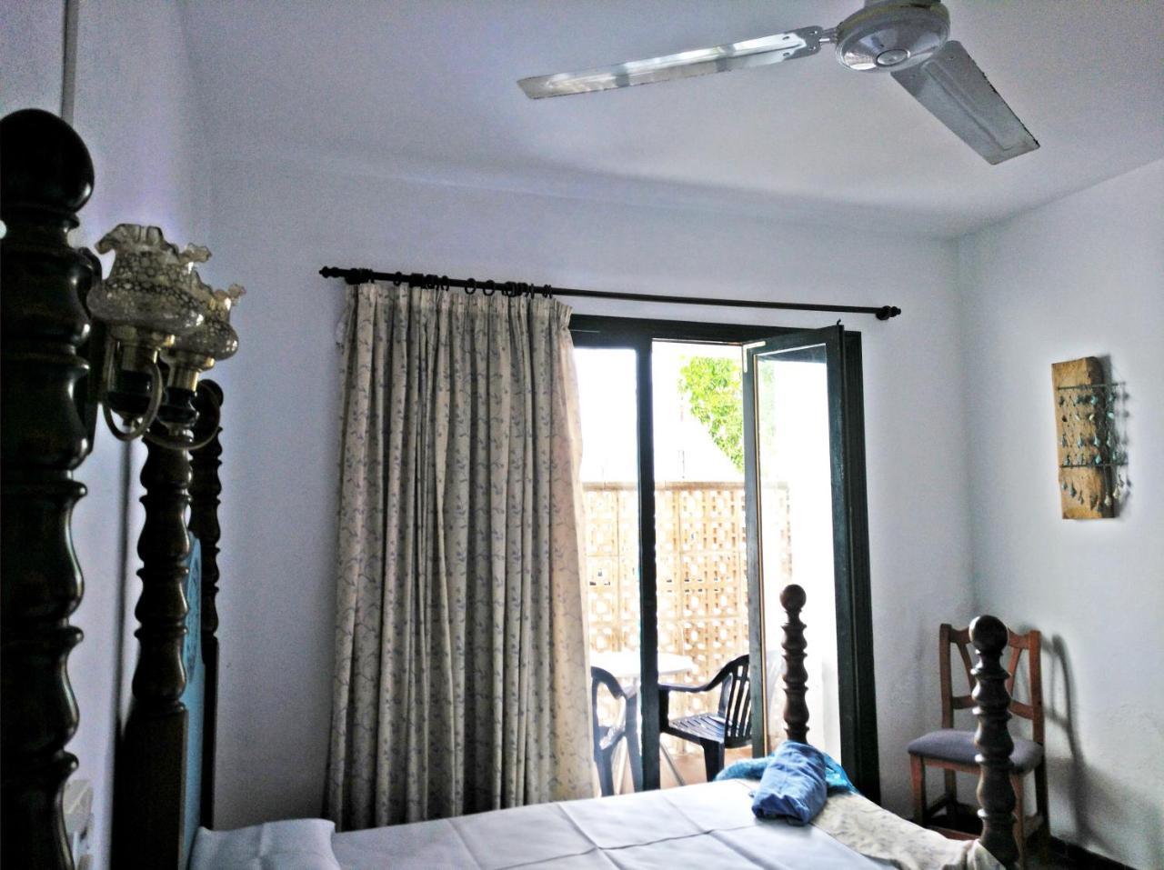 Zhimbad B&B By The Sea Bed & Breakfast